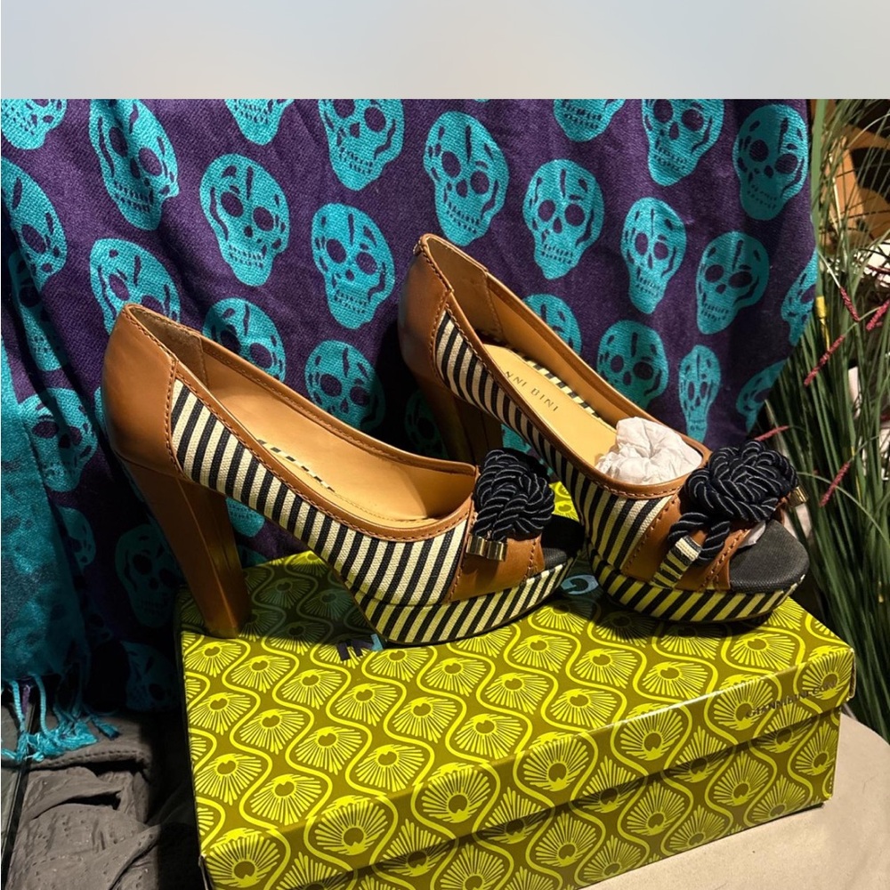 Gianni Bini Navy and Brown Striped Peep Toe Heels